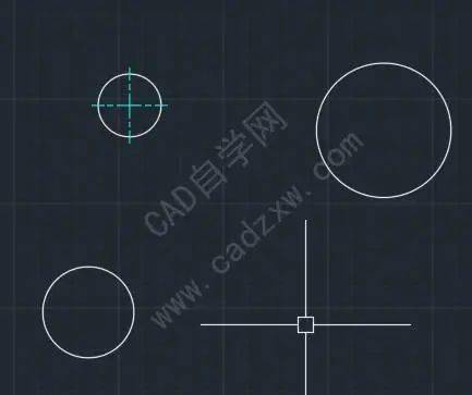 cad mechanical過孔和帶孔的十字中心線命令_效果