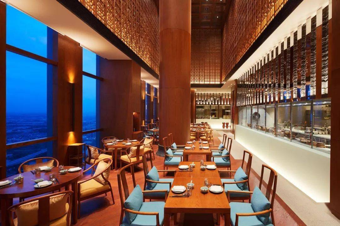 租吸氧机怎么收费¥699起睡云端凯悦酒店，打卡上海最美图书馆&网红剧院！_https://www.jmylbn.com_新闻资讯_第52张