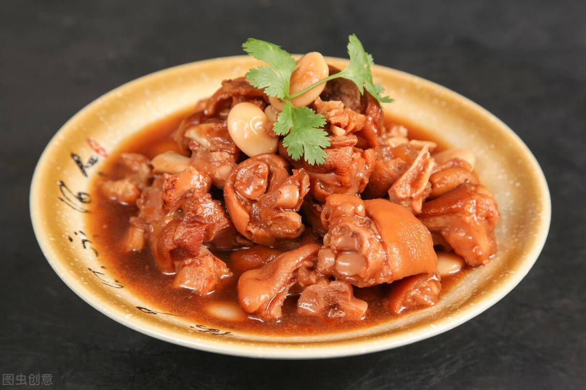 猪脚怎么炖最好吃视频 f2e0cfa74b4c4012a4d41263db01495b.jpeg