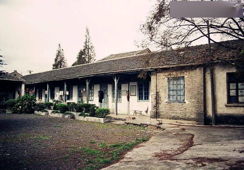 北仑这所小学曾培养一大批党的革命志士……_蔚斗