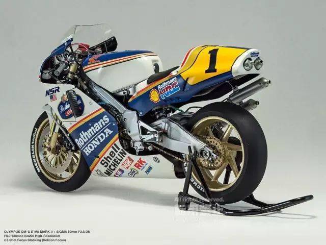 他把本田的传奇nsr500摩托车缩小了24倍!