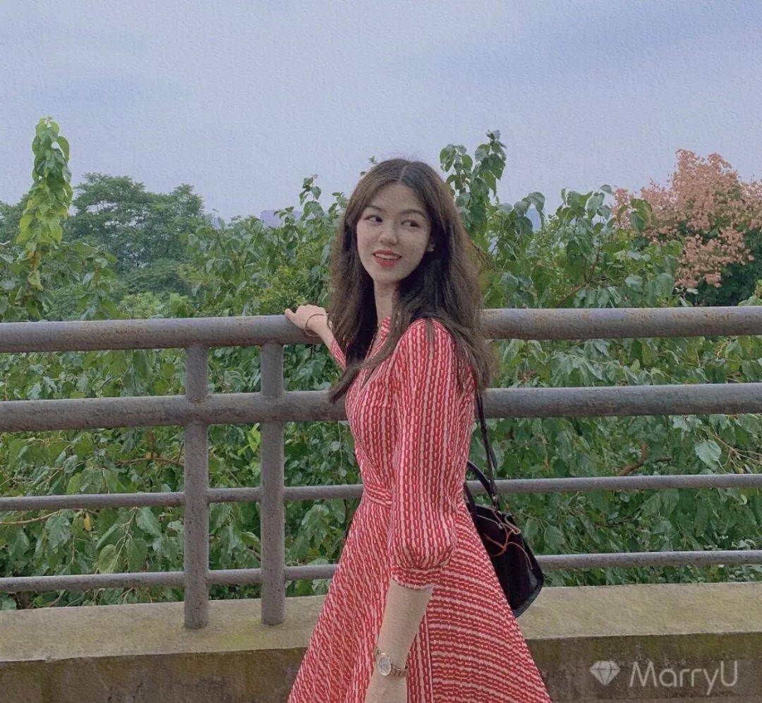 姗姗vlog 0de6c5374d5c44758d1e49ca4d8974ac.jpeg