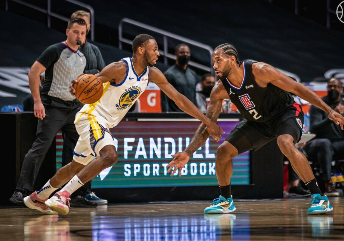 莱昂纳德28分快船130104送勇士4连败