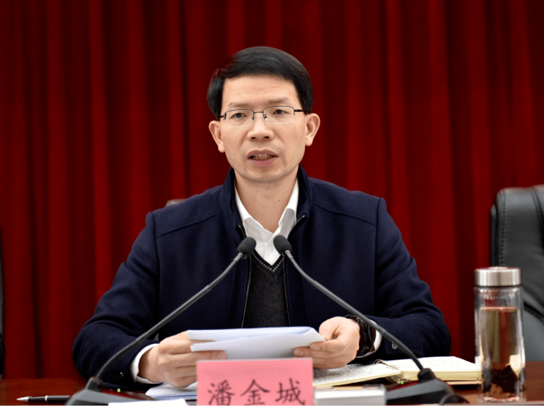 真抓实干 紧抓快干——崇义吹响重点项目建设集结号