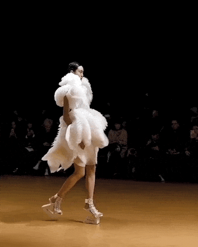 水母仿生衣这是要逼死深海和密集恐惧症患者论3d打印时装她认第二没人