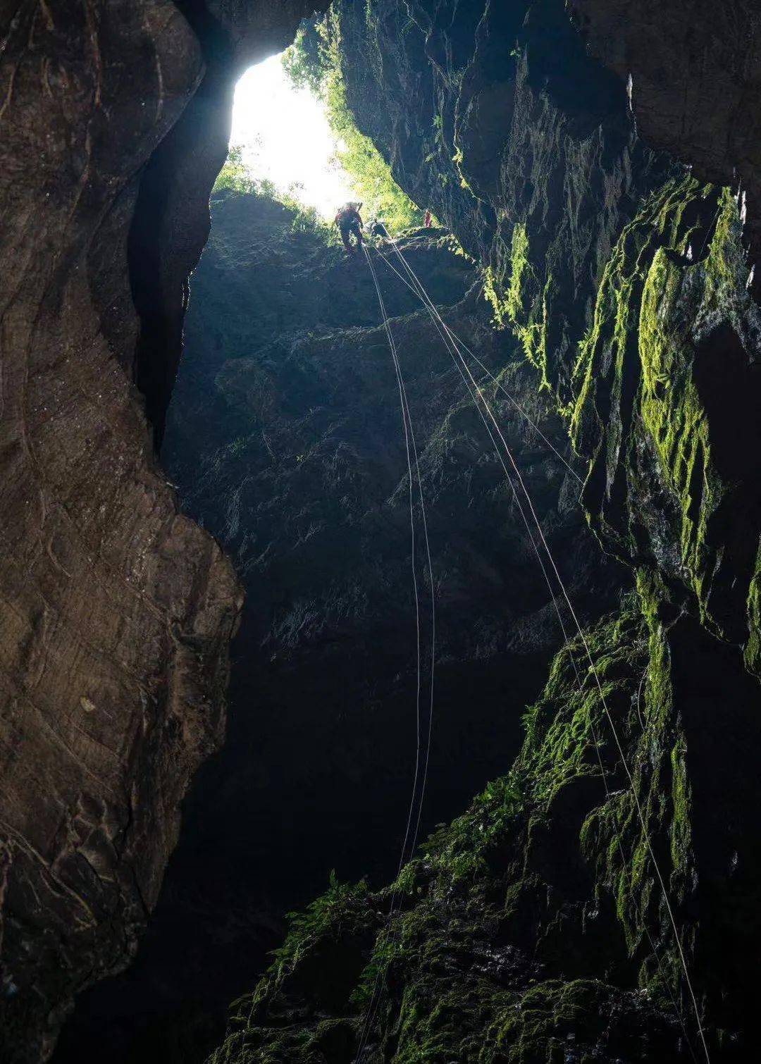 发现之旅汉中天坑地心探险活动报名