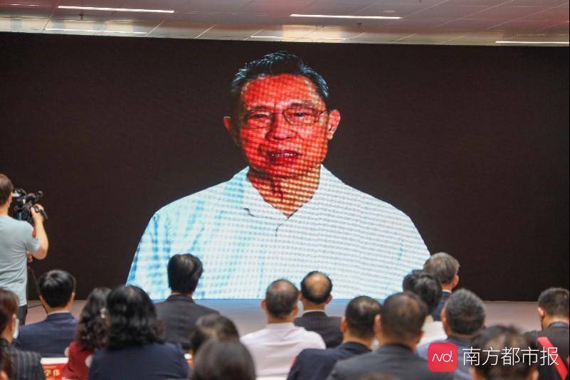 中肿黄埔院区在知识城正式启用现场首发钟南山母亲纪录片