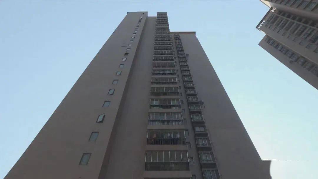 泉州市区首起男子29楼抛物已被刑拘