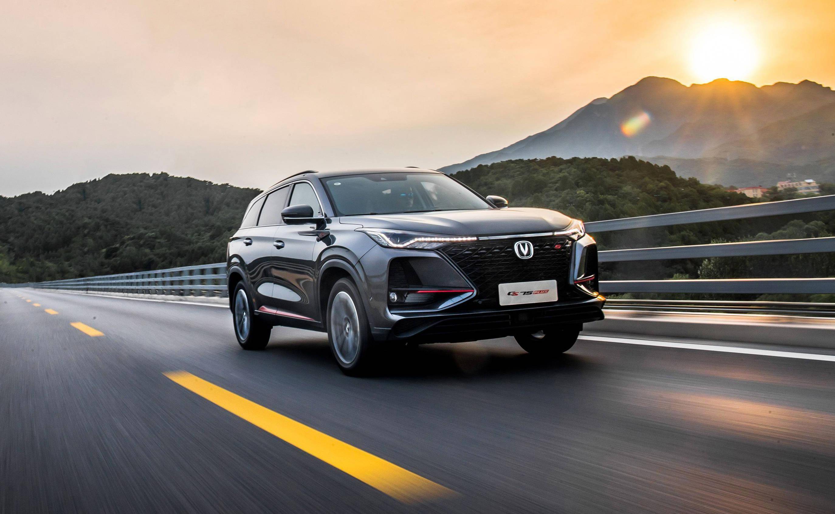 以创新视角展硬核实力 长安cs75 plus安全解析_搜狐汽车_搜狐网