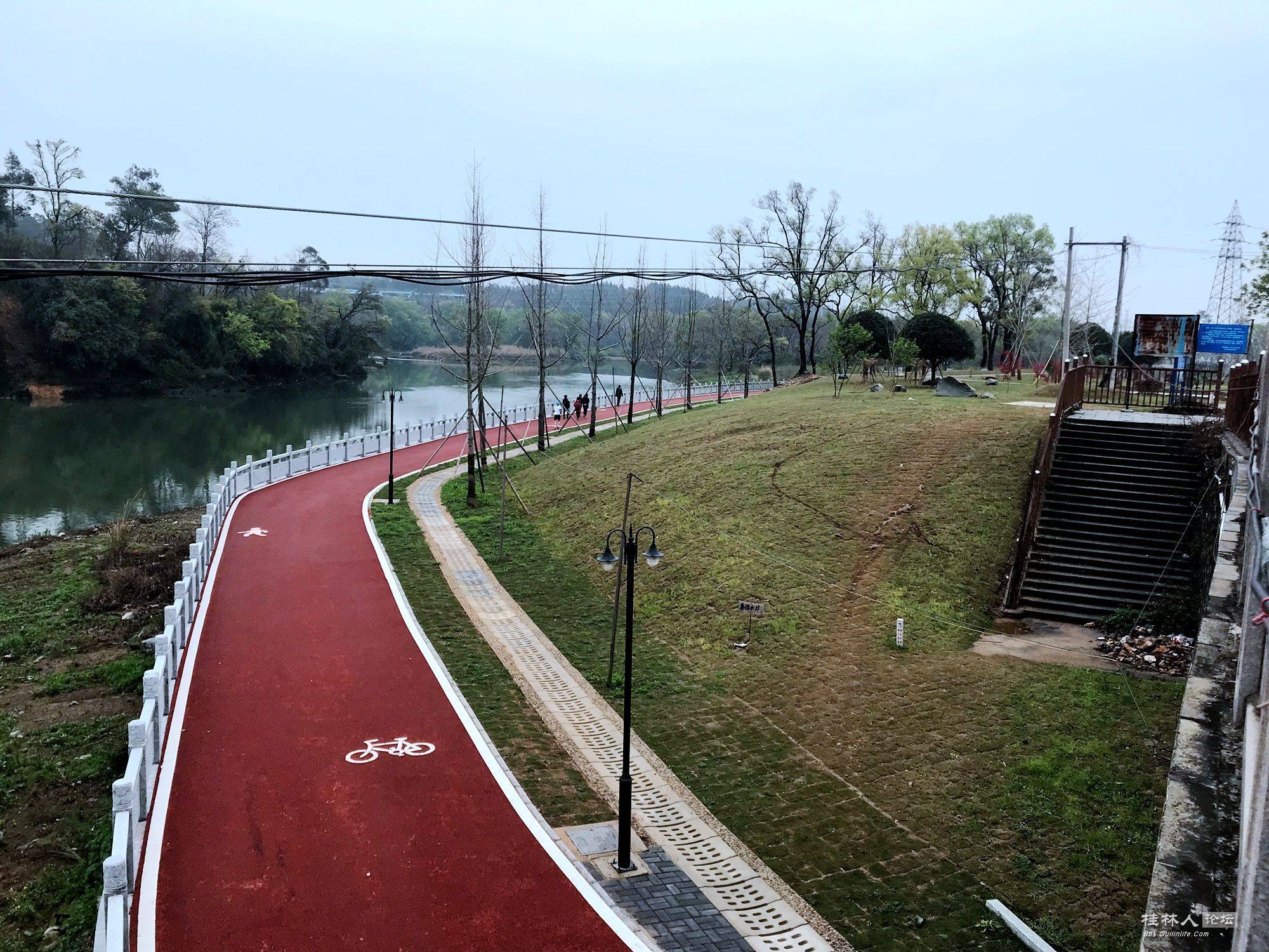 桂林这里又建好了一条步道，景色优美，快来健身！