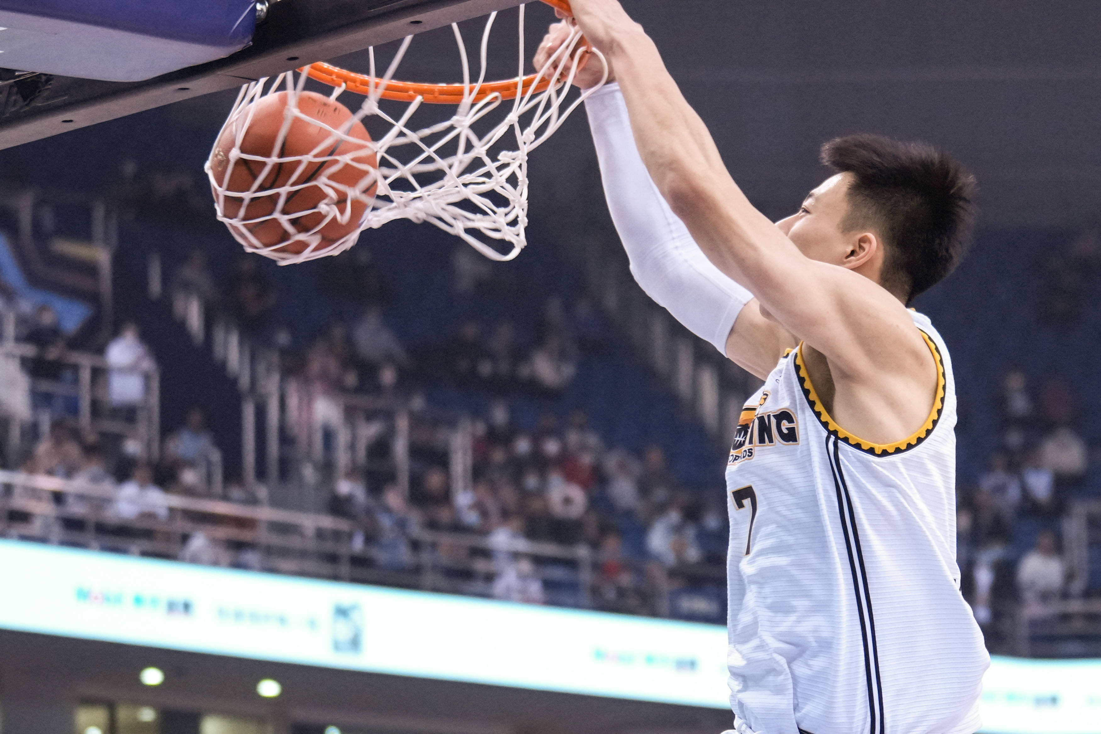 篮球cba全明星星锐赛开赛