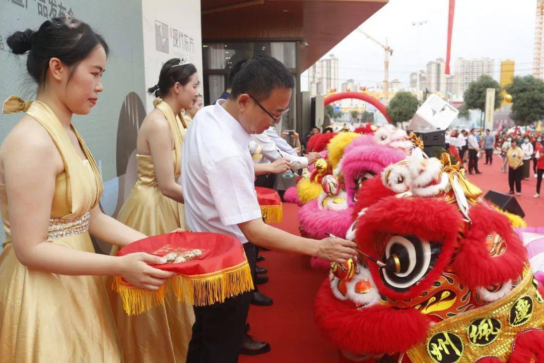 万昌·现代东方惊艳亮相,重构玉林现代生活典范!