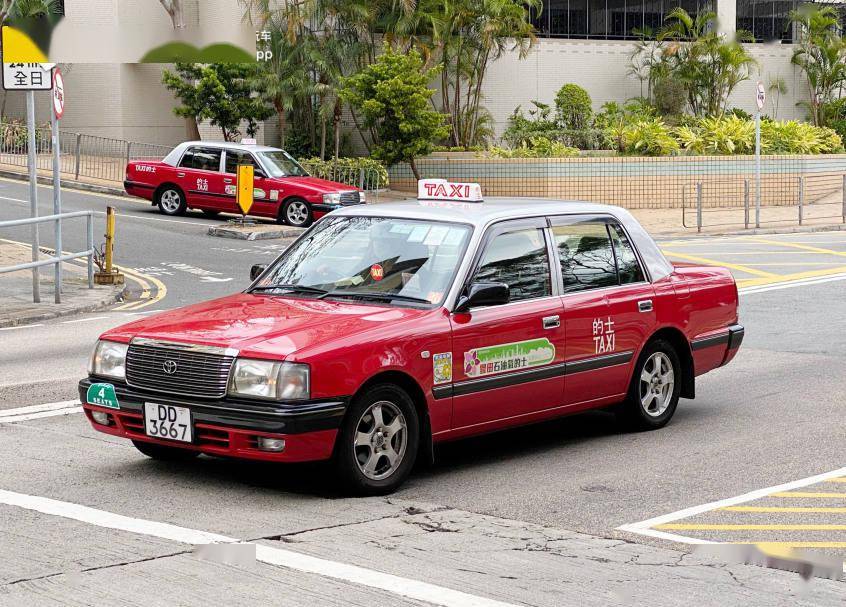 如今在香港街頭見到的豐田comfort出租車,最早一批於1995年開始發售