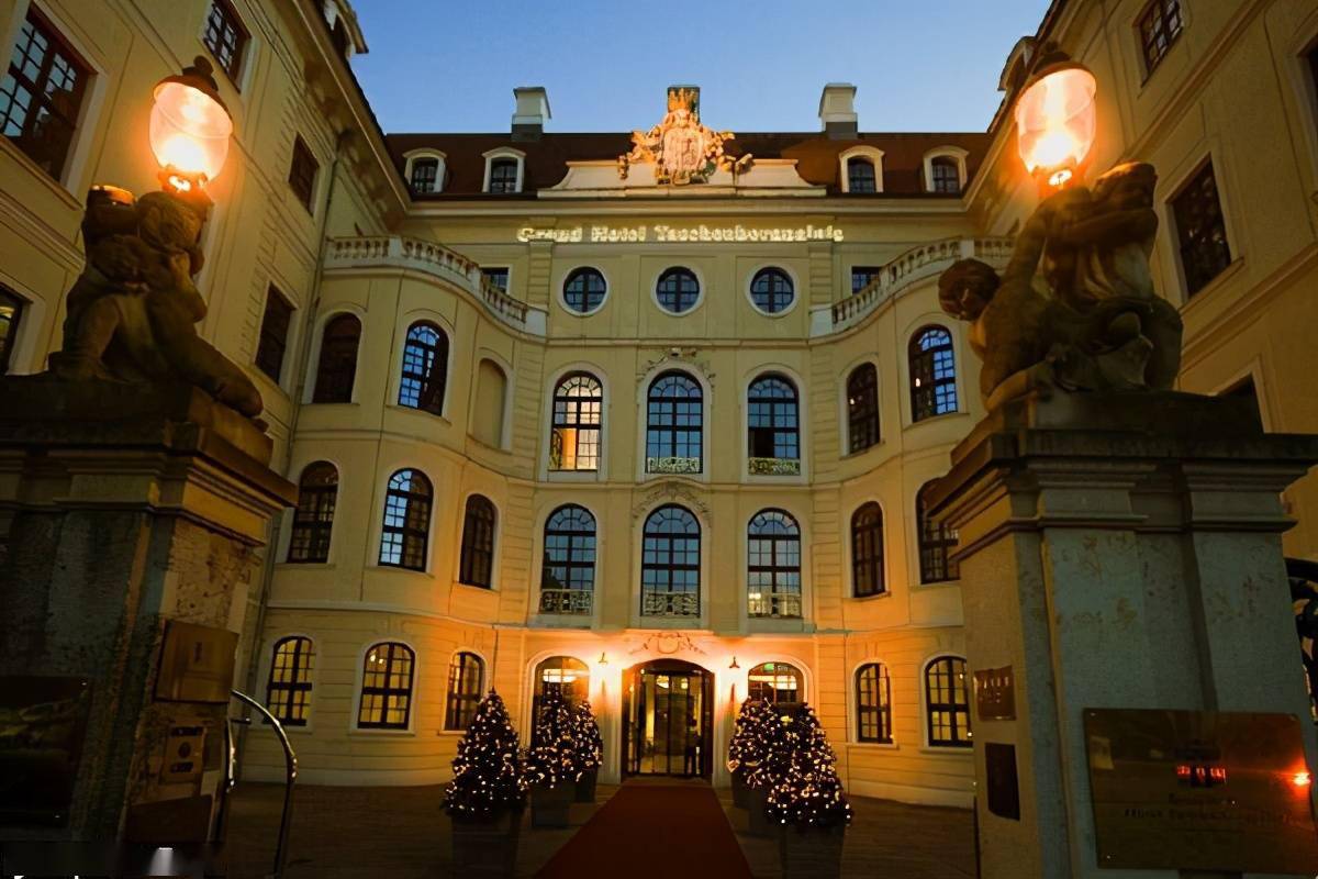 梦幻般的巴洛克建筑,德国凯宾斯基酒店,国王送给爱人的定情宫殿