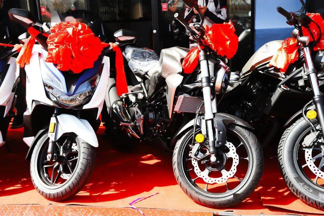 现场有人加1万求车本田nss350cm300北京旗利首发