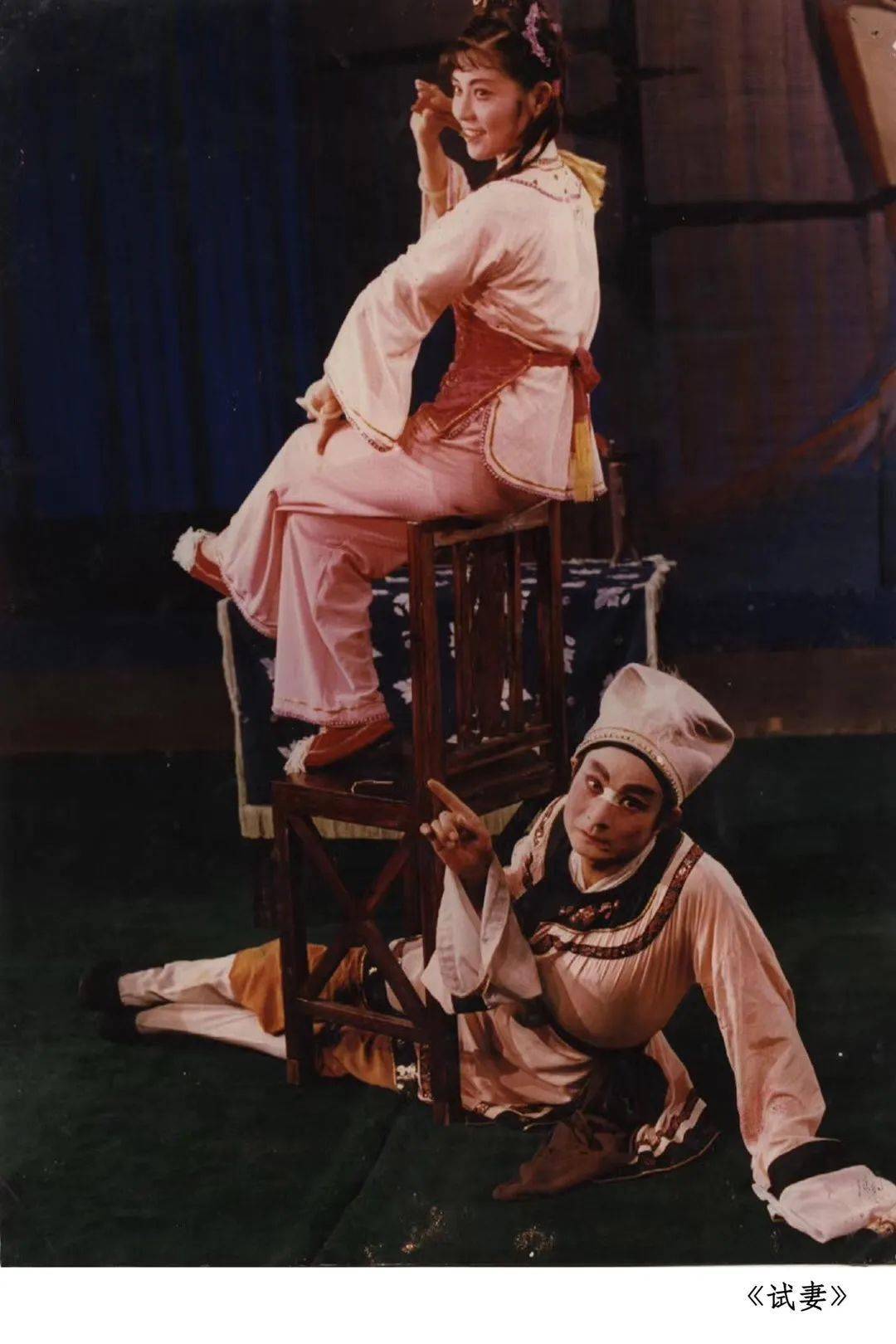 艺术上的忘我投入,让张曼君学会了用独到的思维方式去界定人生的价值.