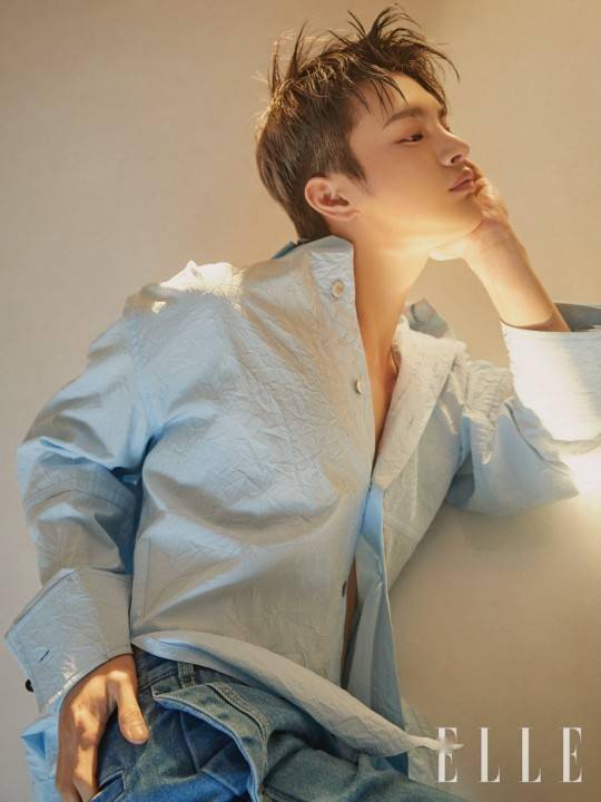 韩国艺人徐仁国最新杂志写真曝光