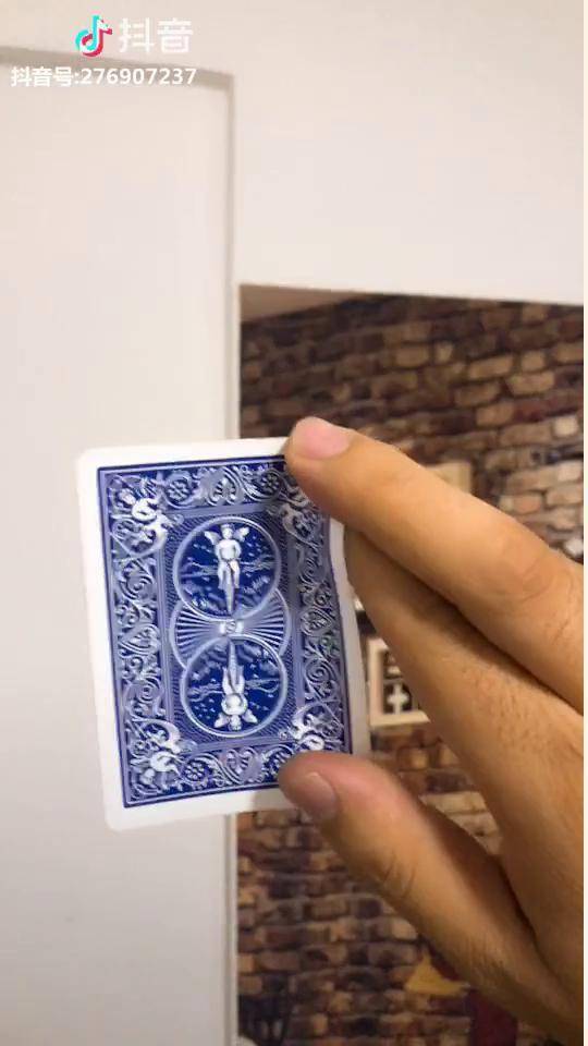 单手飞牌回旋牌教学视频抓紧下载