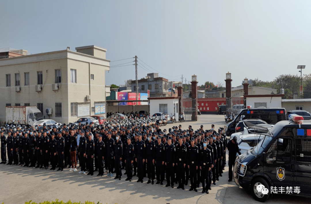 甲西230余人 . 在上堆村大行动!