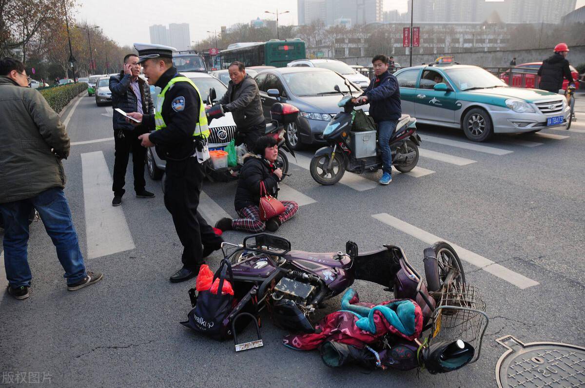 電動車的乘坐人員在交通事故中如何獲得6萬多元的民事賠償