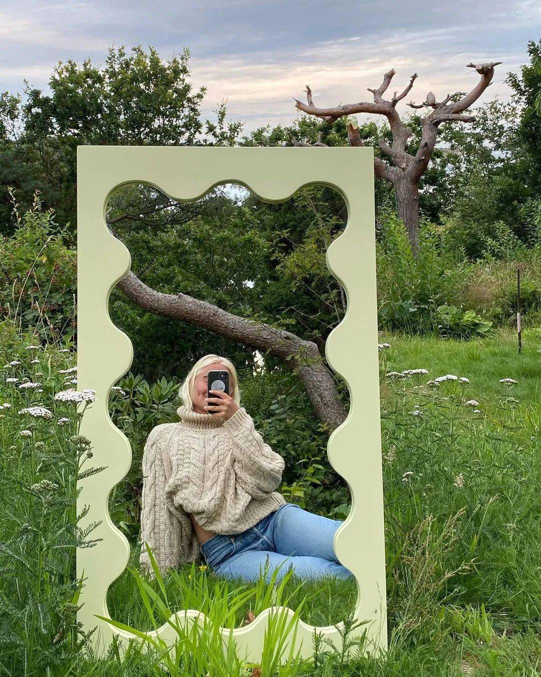 时尚达人的对镜自拍镜子比ootd还重要