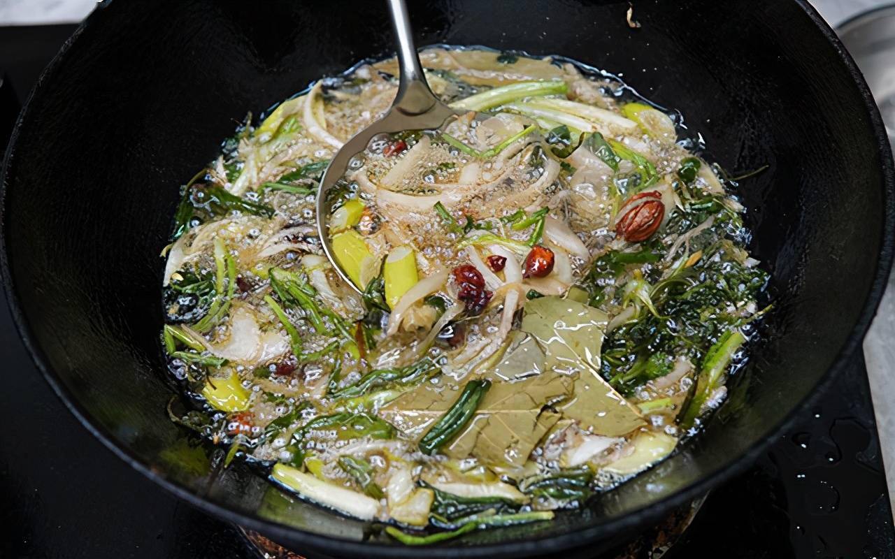 怎么做红油但是不辣 93f8db5b7679478bbd6a12e6fe6a69e2.jpeg