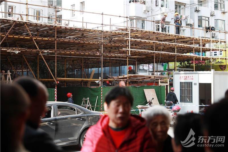 如何快速搭建一个防晒棚 5287c8432a234d48862ea49a2cb00316.jpeg