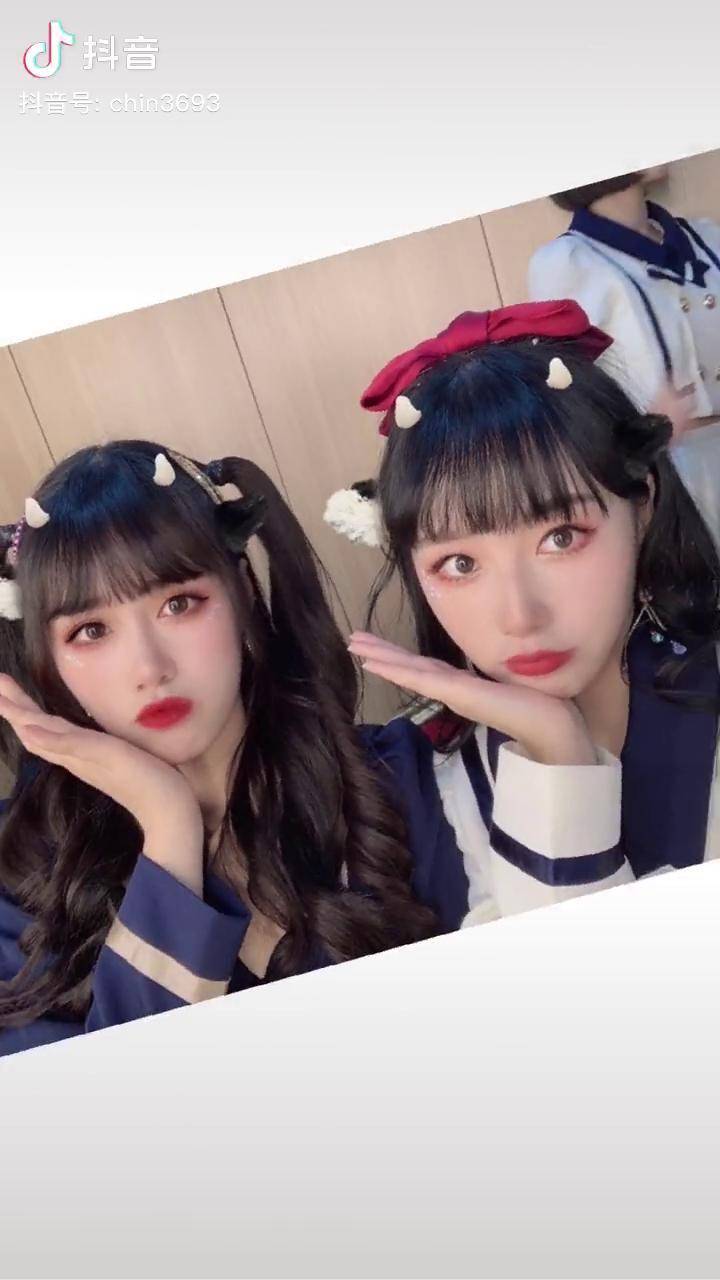 近期自拍合集爱朵女孩陈柯柯分享照片