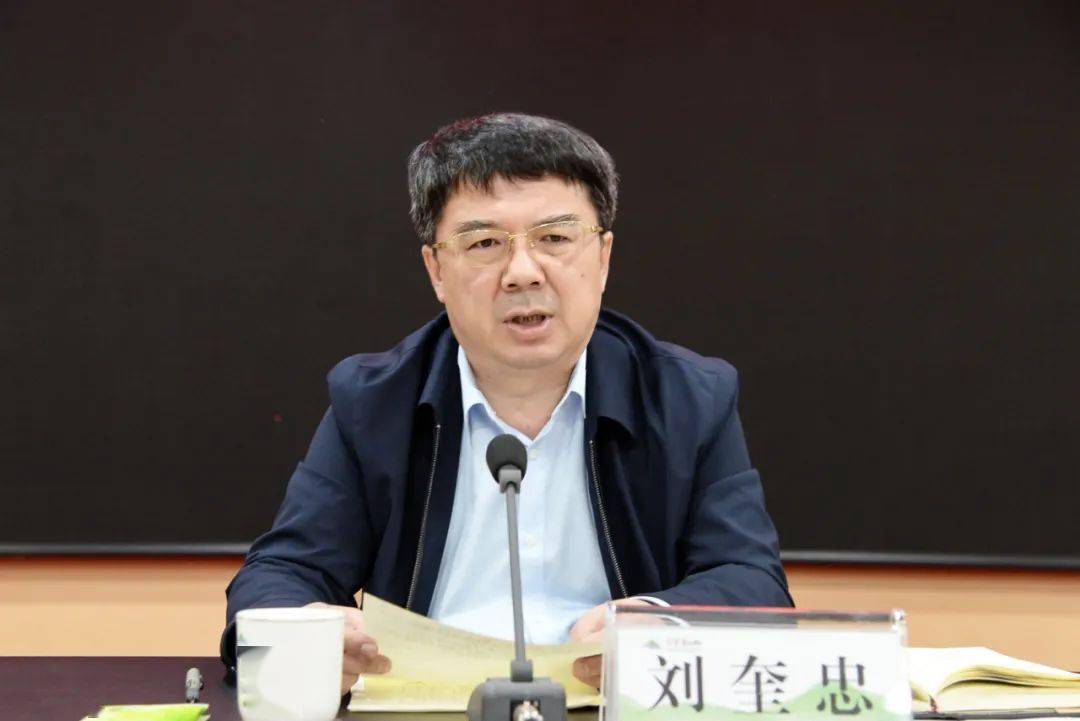 全市村(社区)"两委"换届工作部署会议召开_田彬