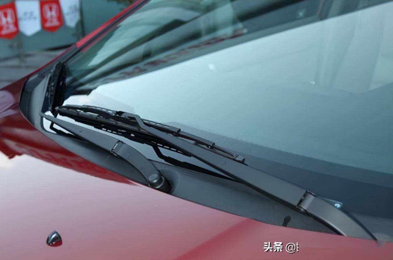 车的前挡风玻璃该如何保护 车辆 车的前挡风玻璃该如何保护 车辆