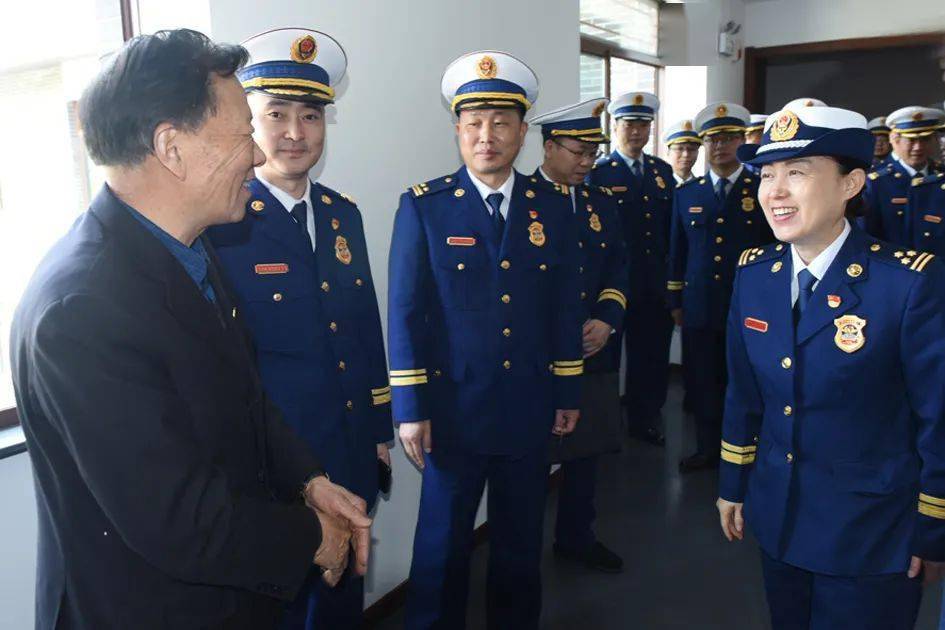 老党员讲党史五届全国党代表毛雨时为湖南消防救援指战员讲授专题党课