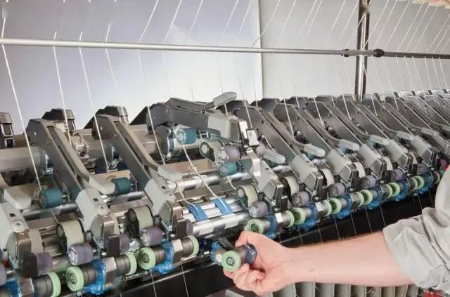 适用于立达环锭细纱机的紧密纺装置compactdrum是纺紧密纱的简便之选.