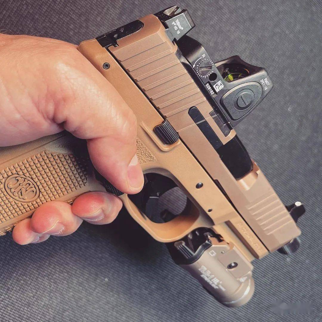 大牌出品比利时fn公司fn509系列手枪美图