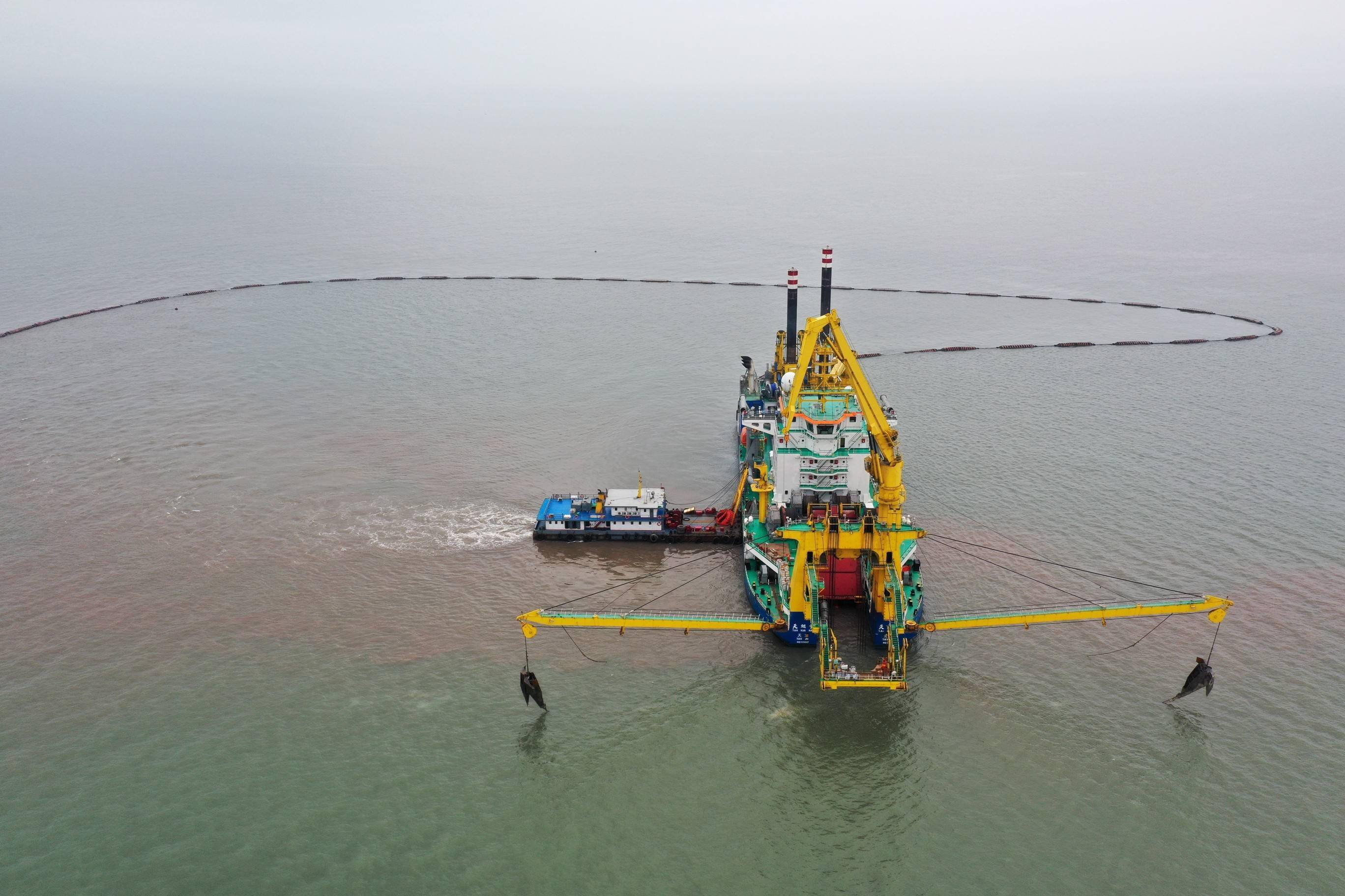 施工"首秀"便赴海外承担"一带一路"沿线国家工程建设任务,10月首战