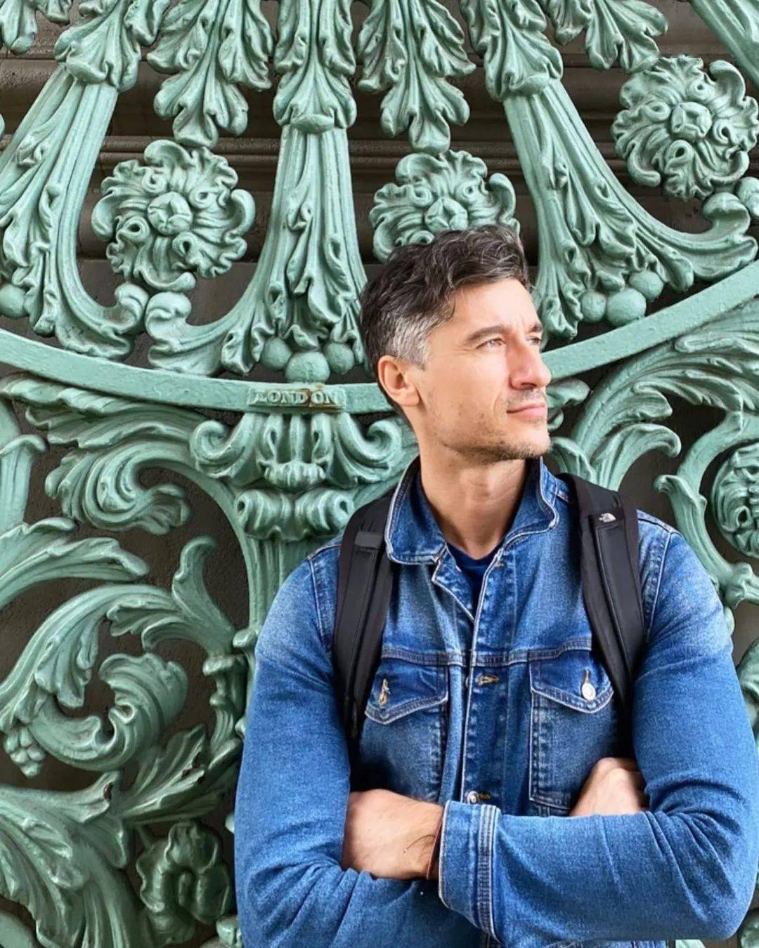 jayroberts竟然成为了时尚买手