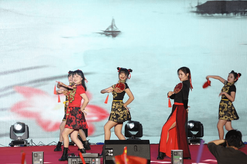 青春心向党讴歌新时代 21年幸福田中师生艺术节晚会启幕 教育