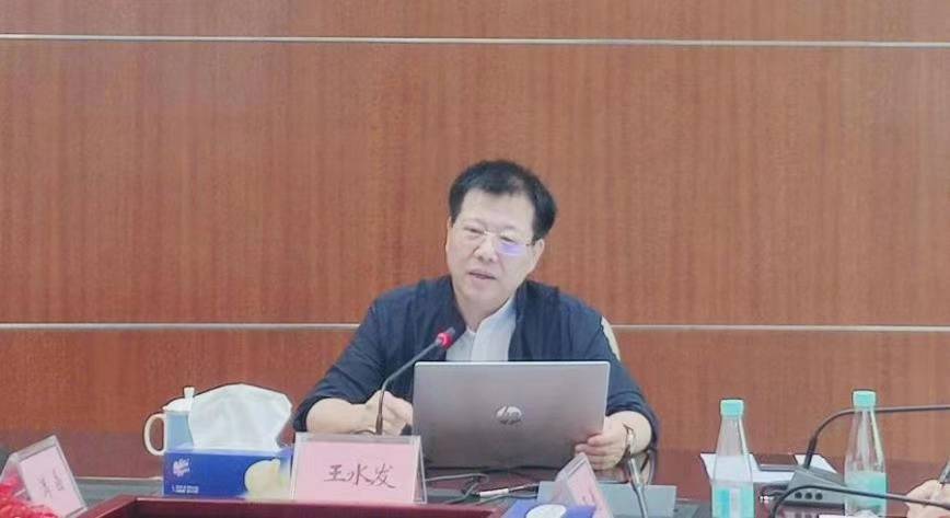 处一级调研员马芹娣,学前教育处处长王巍及处室全体成员参加了会议