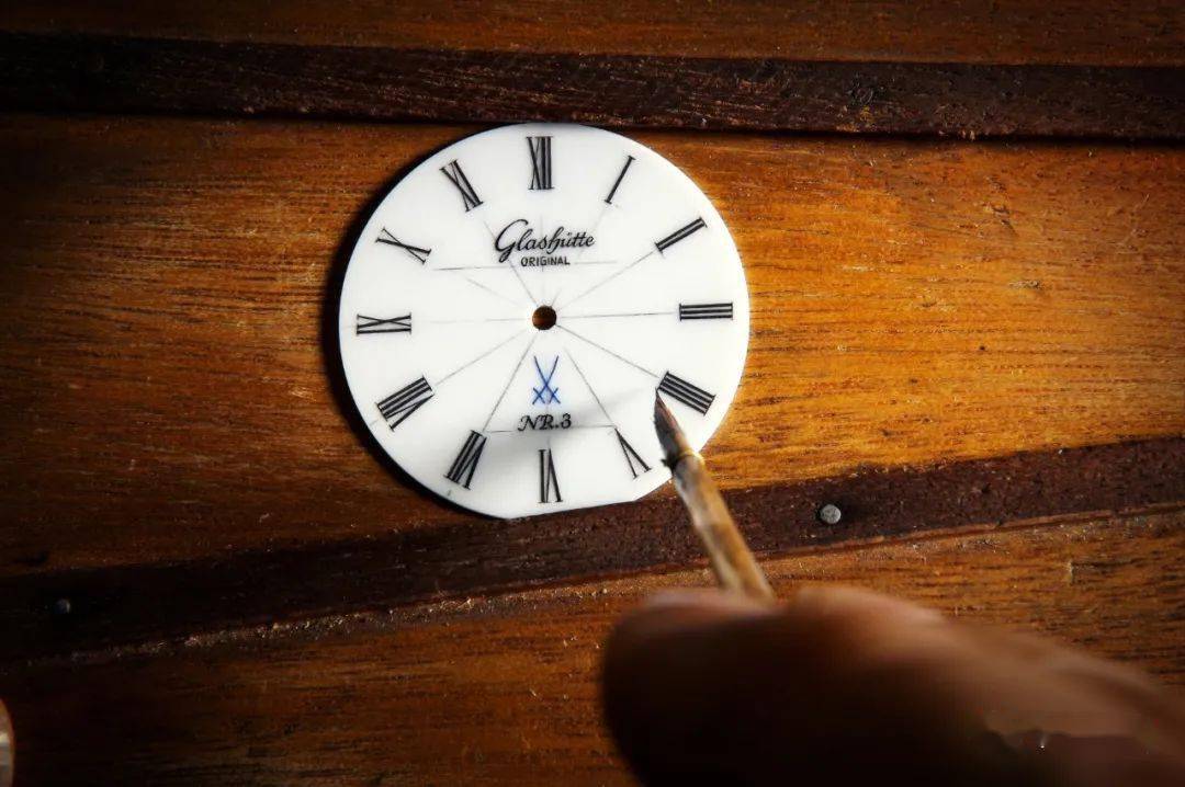 ��ҹ����| ��ʷ���Ļ�����ײ,�����յ�ԭ����MEISSEN÷ɭ��