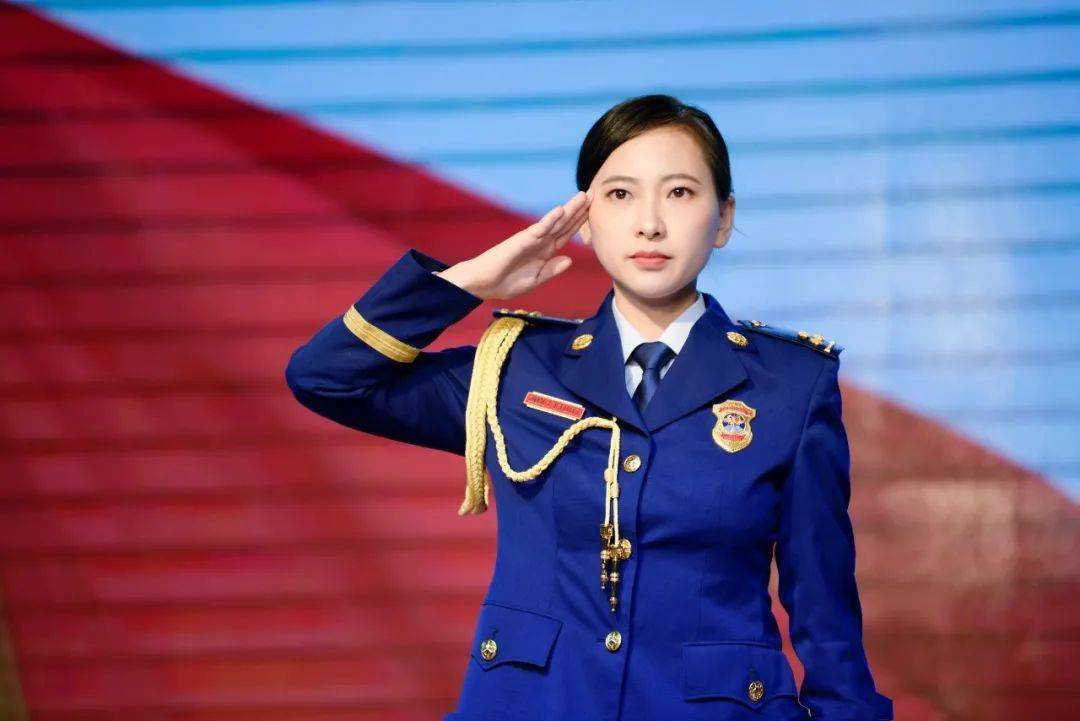 火焰蓝电台丨致敬,这些走过的脚步