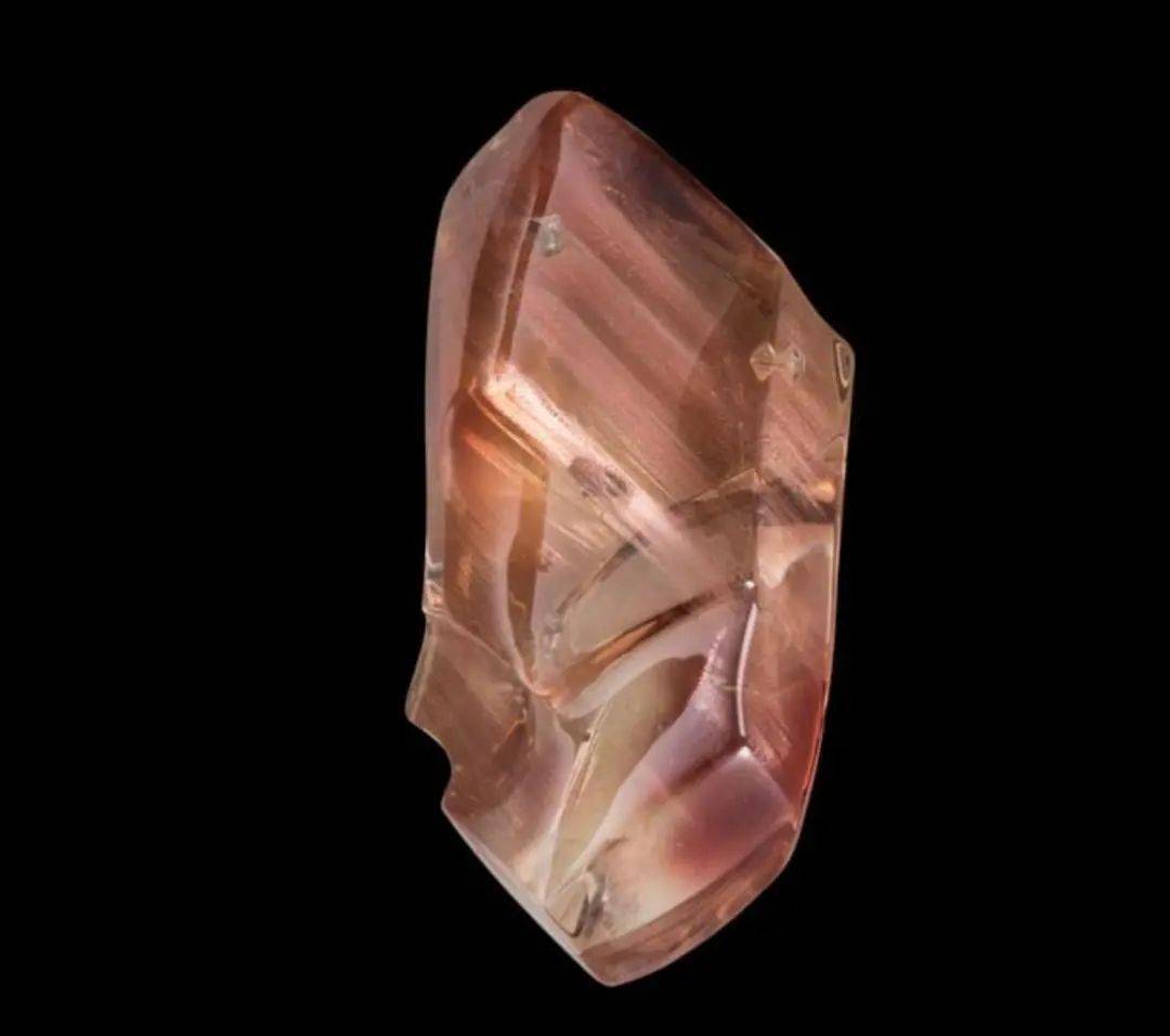 珠宝大课堂星星点点与日争辉特立独行的日光石