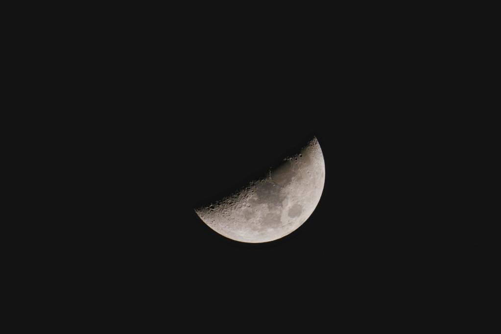 天文|4月7日土星、木星和残月天空将组“歪嘴笑脸”