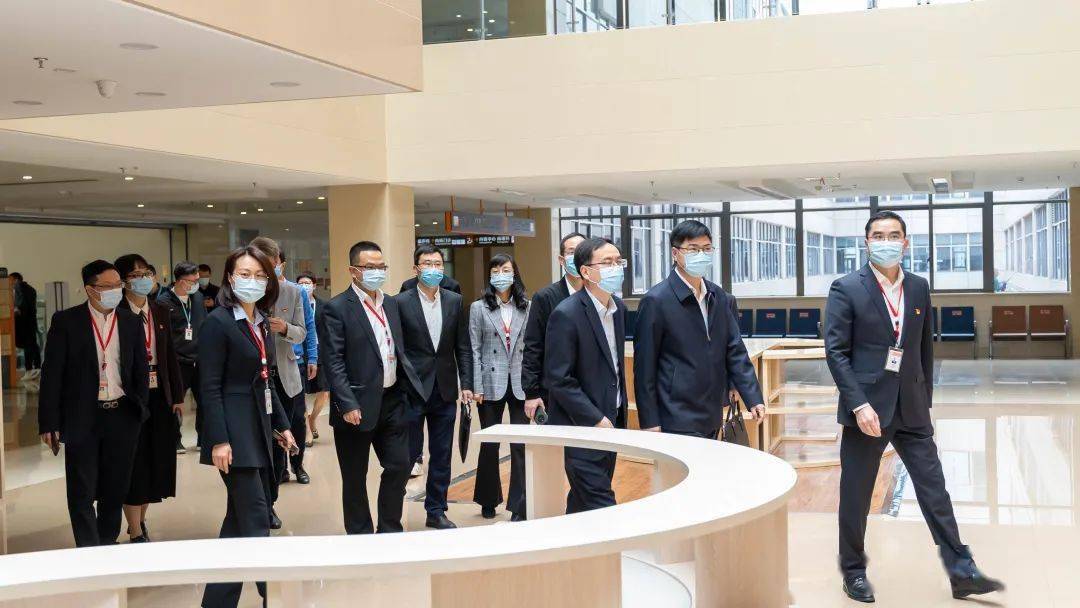 温州市副市长陈应许莅临温州市人民医院开展调研