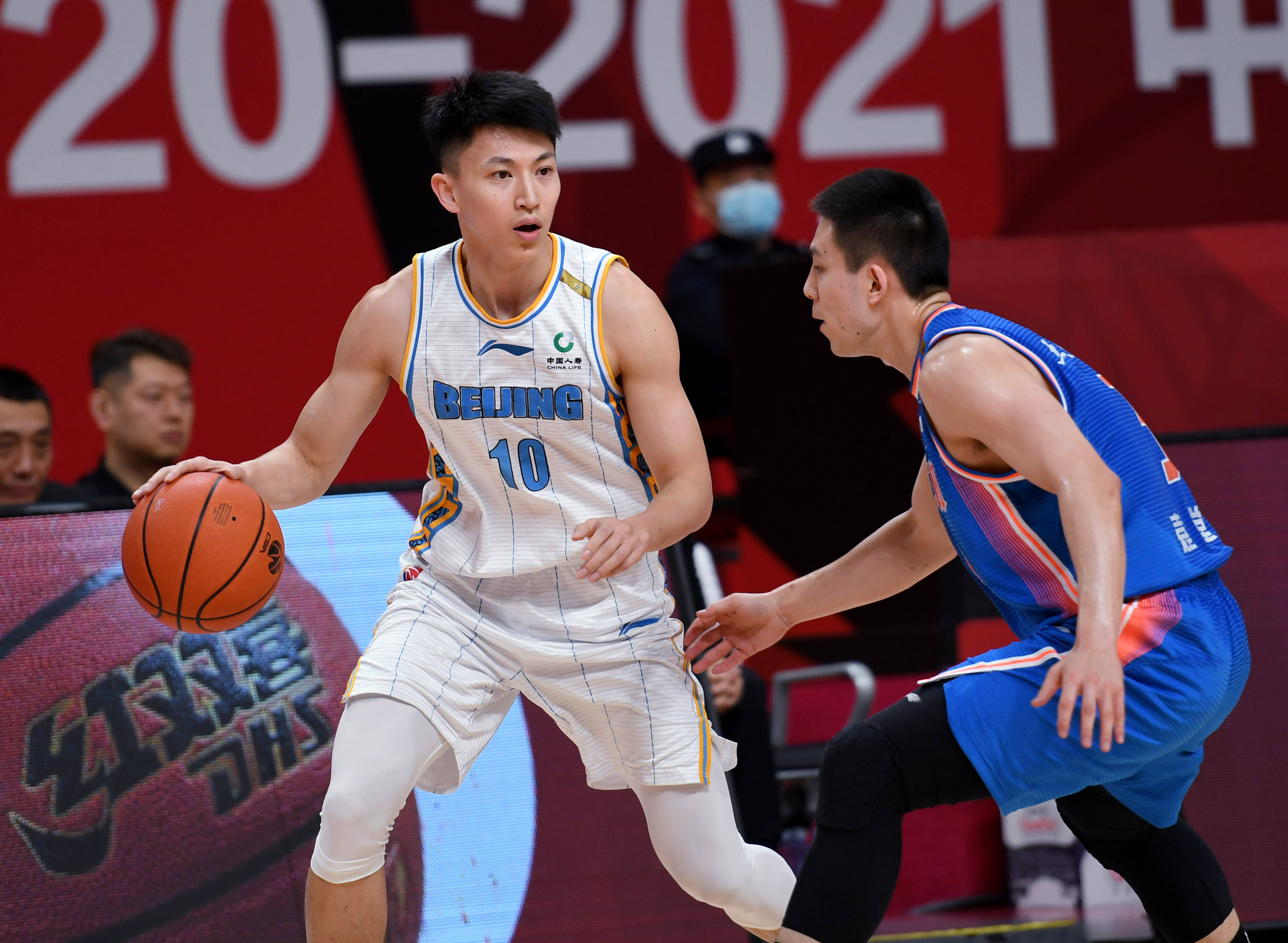 篮球cba第四阶段北京首钢对阵四川五粮金樽