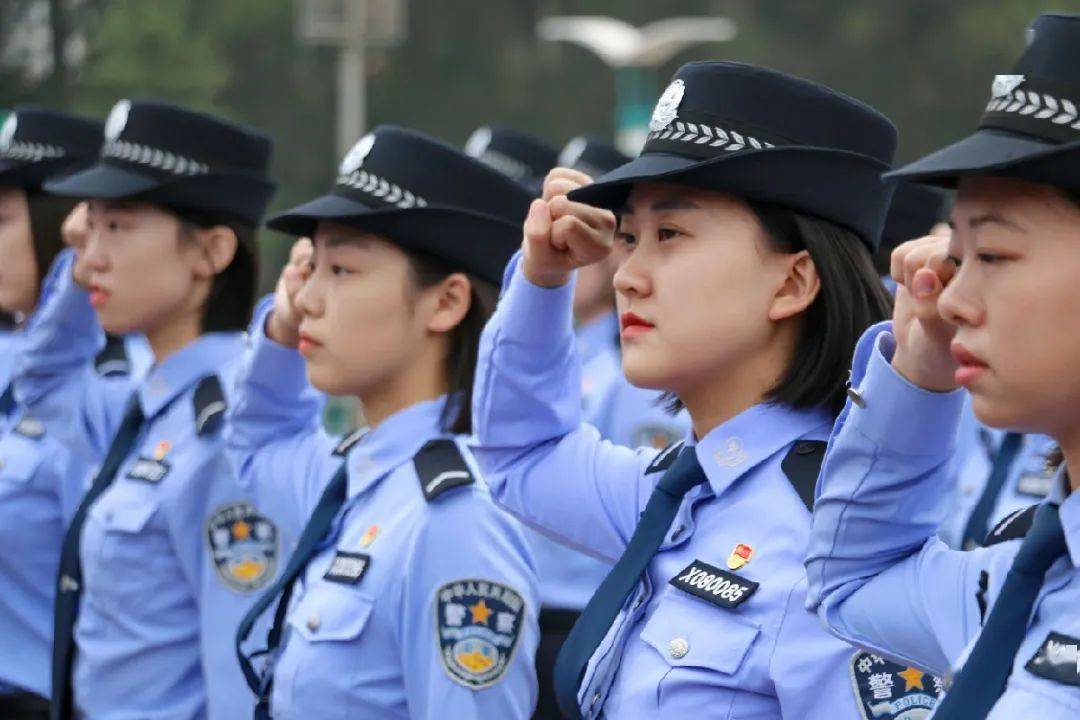 吉林省警察学院校服图片