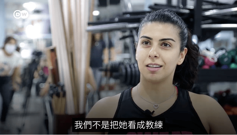 88岁健身女教练爆上热搜13亿网友在线嫉妒好身材我才是老年人吧