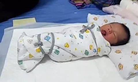 婴儿几个月不能用尿布 8f390f5569464eeda50029a93c978ddc.jpeg