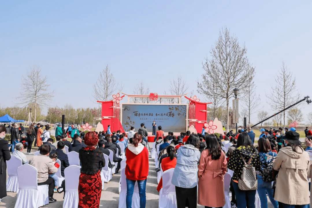 京郊赏花万亩梨园花正盛大兴庞各庄第28届梨花旅游文化节开幕啦