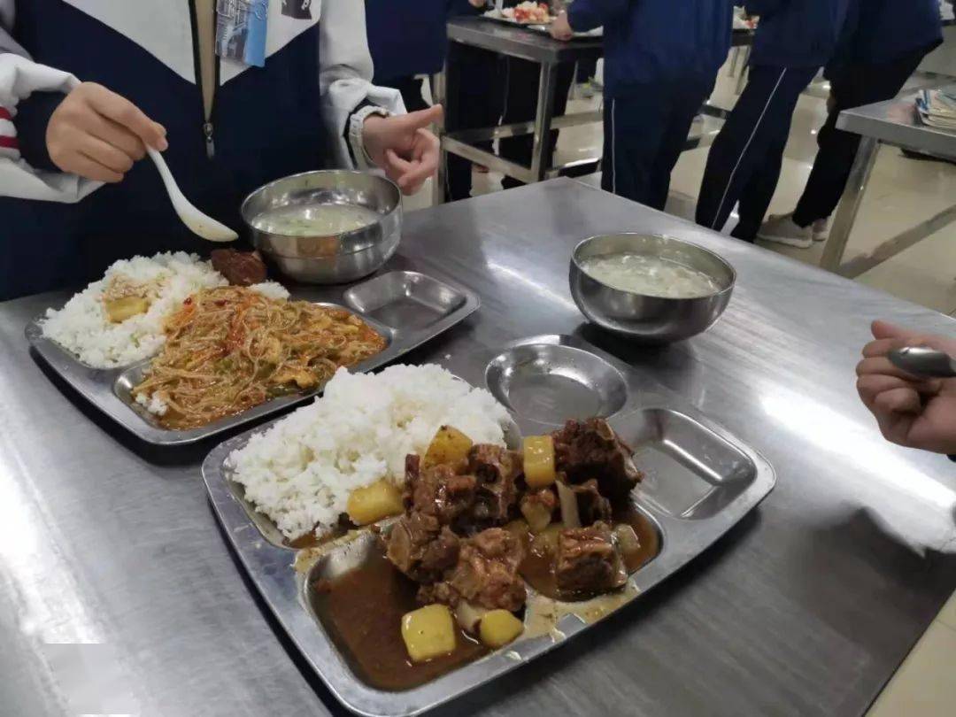 冀州中学食堂照片图片