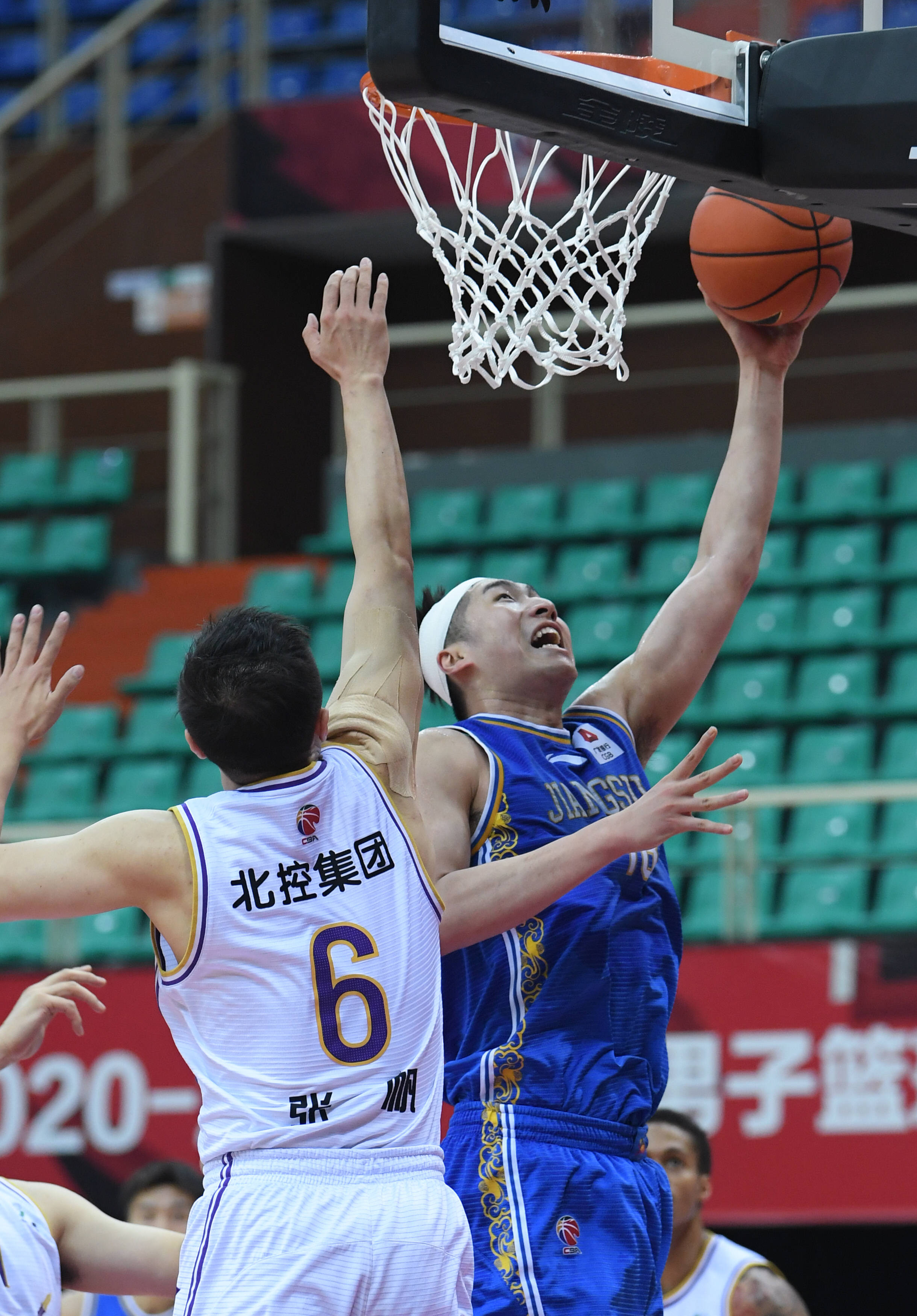 籃球——cba第四階段:北京紫禁勇士勝蘇州肯帝亞