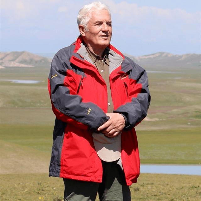 白人弃婴被中国夫妇收养,多年后成顶尖科学家,坚守新疆60年_李忆祖